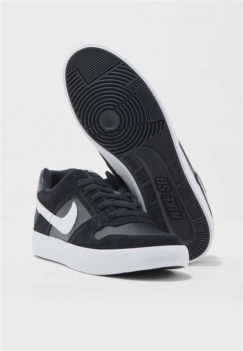 nike delta force vulc black